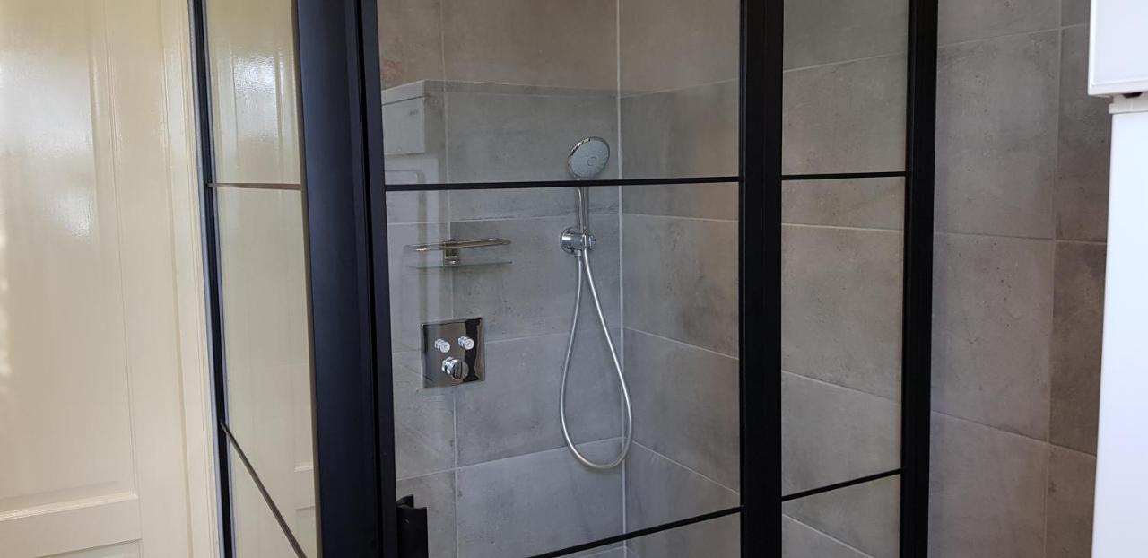 Prachtig Vrijstaand Appartement Aan Het Water Heerhugowaard Exterior photo